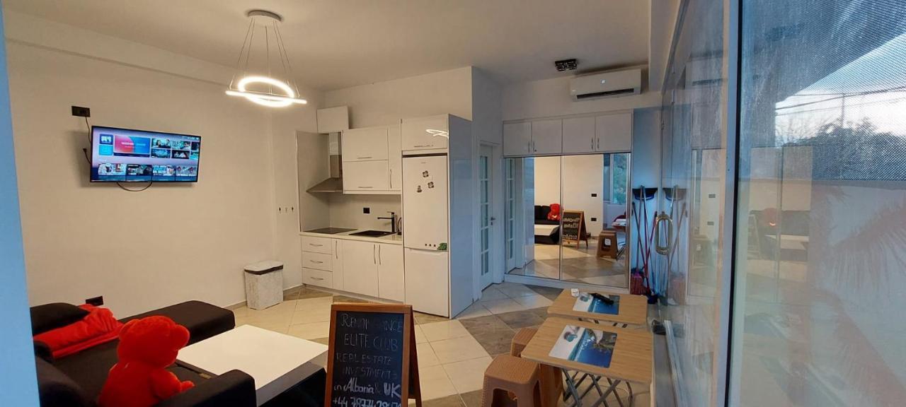 Apartment Thousand Kisses Σαράντα Εξωτερικό φωτογραφία